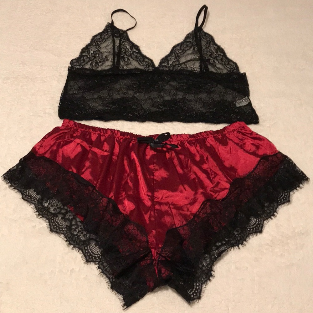NWOT Shein lace top pajamas with red shorts Size XXL